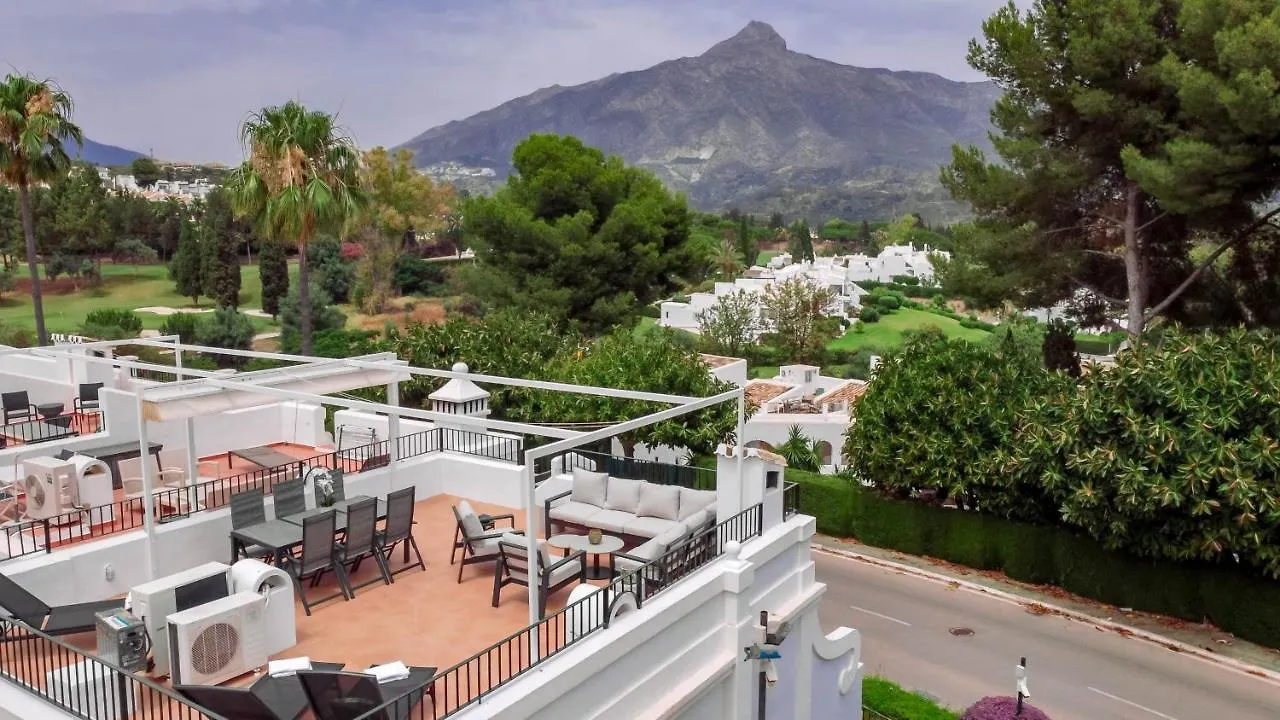 Nyaraló Charming And Modern 3-Bedroom Duplex In Aloha Pueblo With Mountain Views Marbella Spanyolország